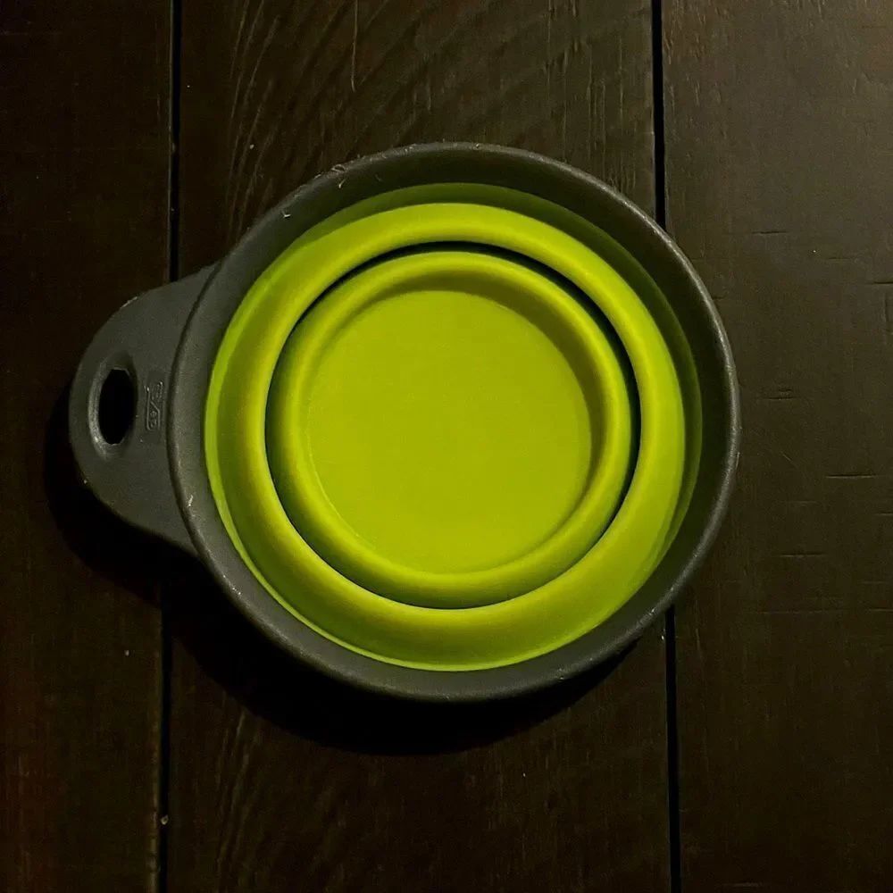 Small Pet, Collapsible, Green & Gray, Water/Food Dish. 4.5 in. x 1.75 in. - Picture 2 of 5